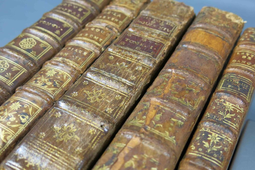 洋書 家具の歴史・修繕・保存